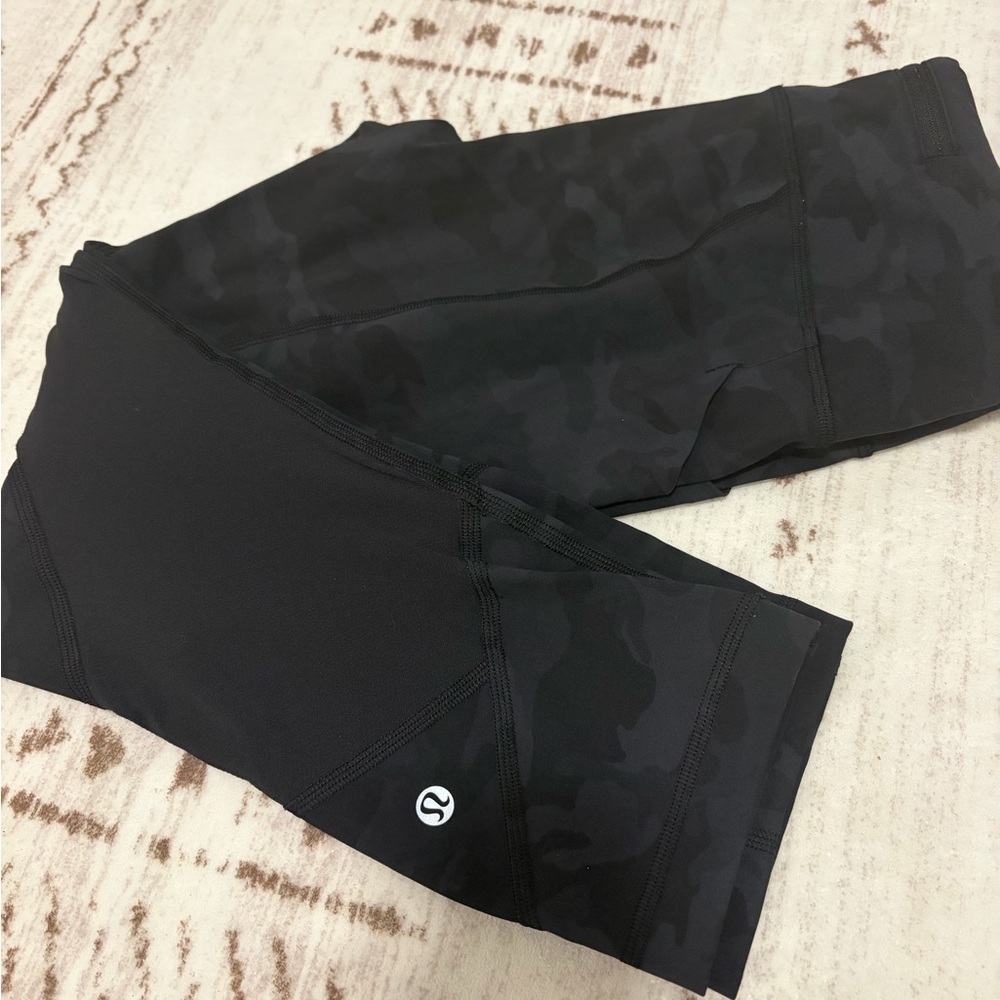 Lululemon black camo Leggings